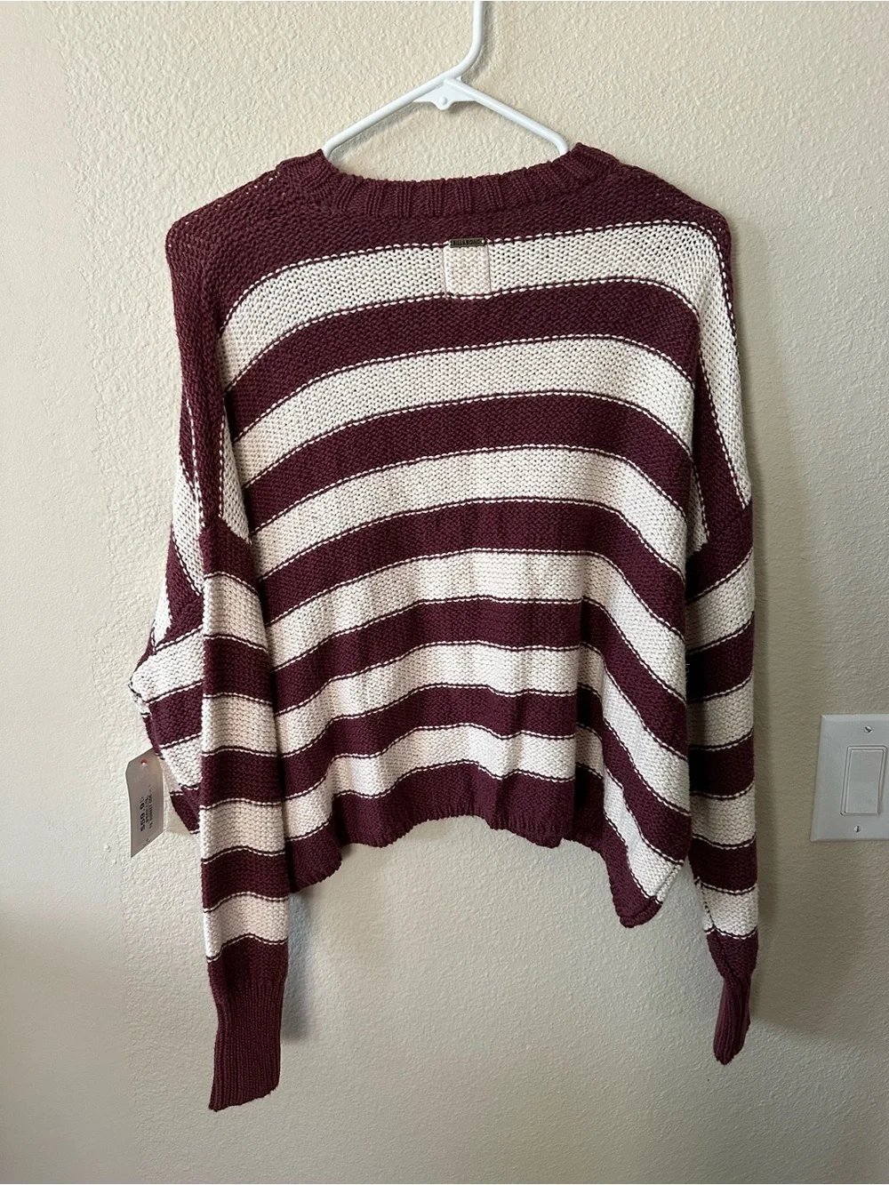 Billabong Women's Maroon and Cream Striped Knit Sweater size L/ NWT 1116